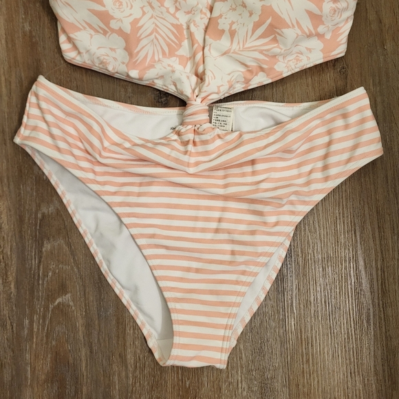 Abercrombie & Fitch Floral & Striped Knot Tie Monokini Pink & White Size XLarge - Picture 4 of 11